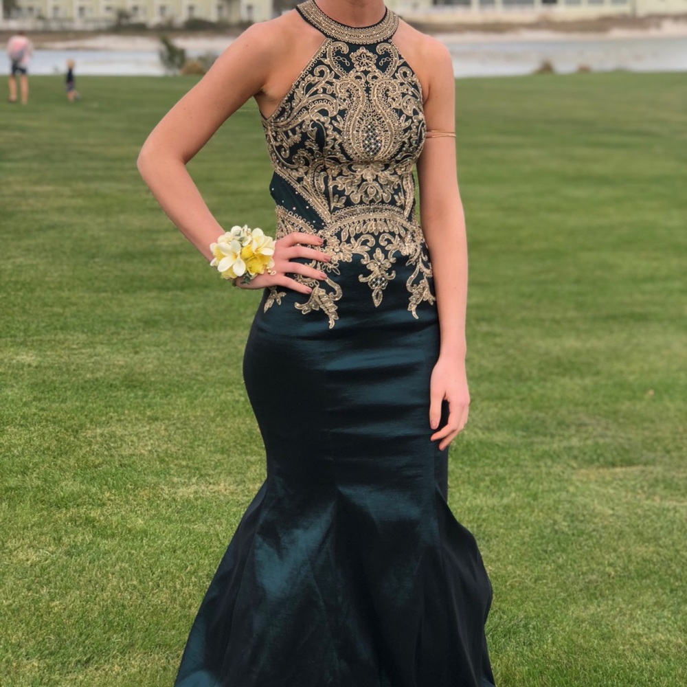 emeral green prom dress
